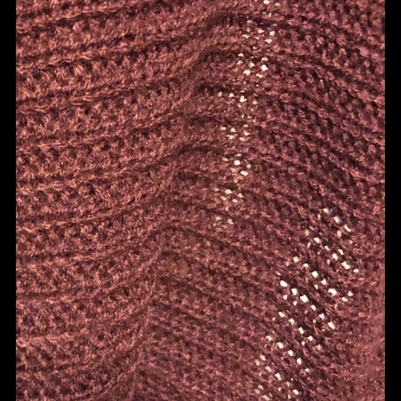 Charlotte Russe Cold shoulder Sweater - Picture 6 of 6